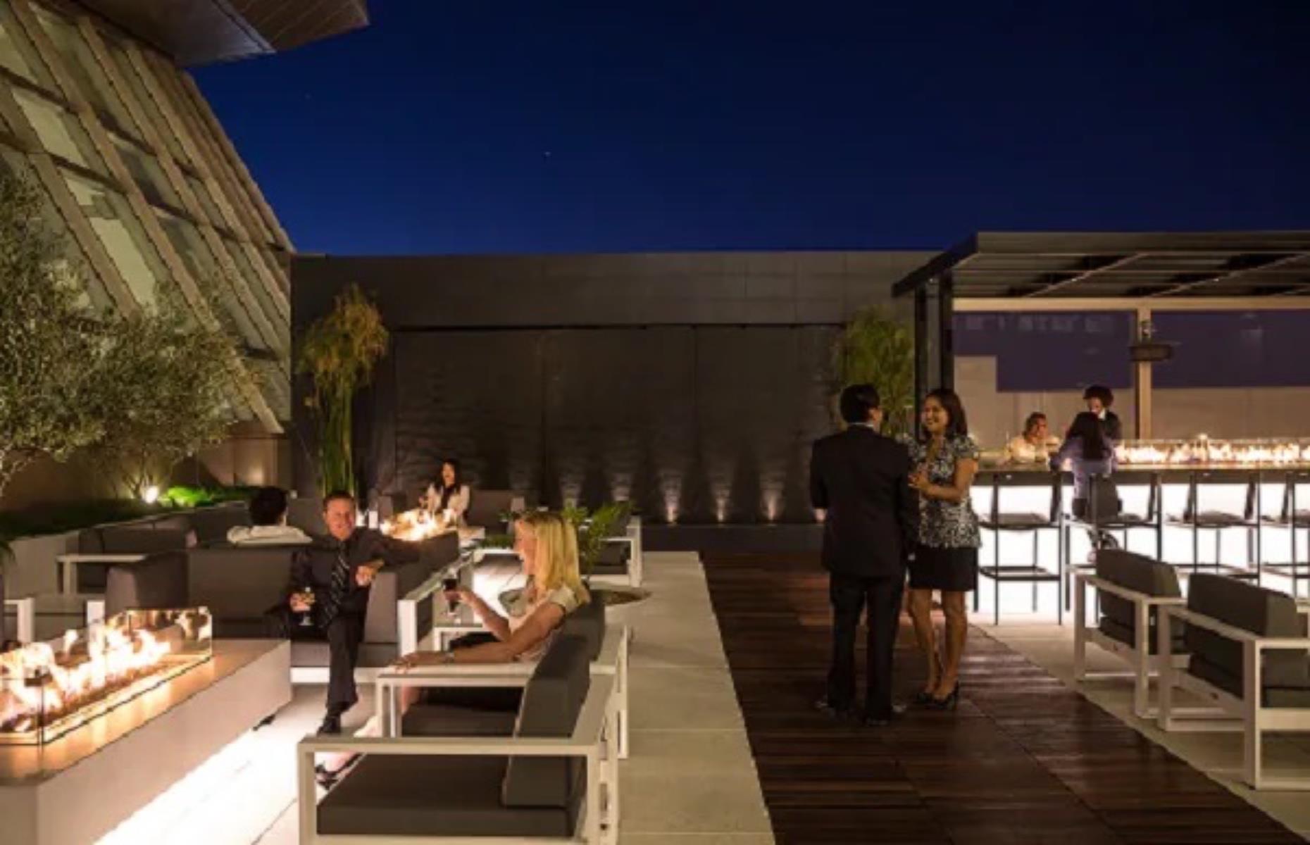 Star Alliance Business Class Lounge, Los Angeles International Airport, California, USA